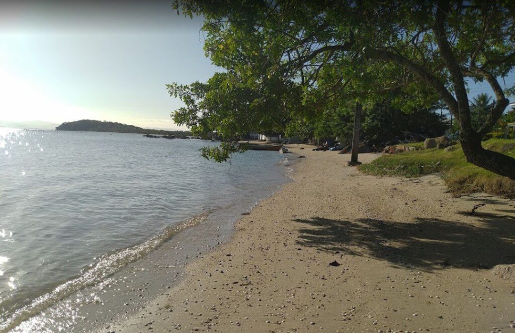A praia da Caieira da Barra do Sul é um dos lugares mais tranquilos e encantadores da ilha de Florianópolis.