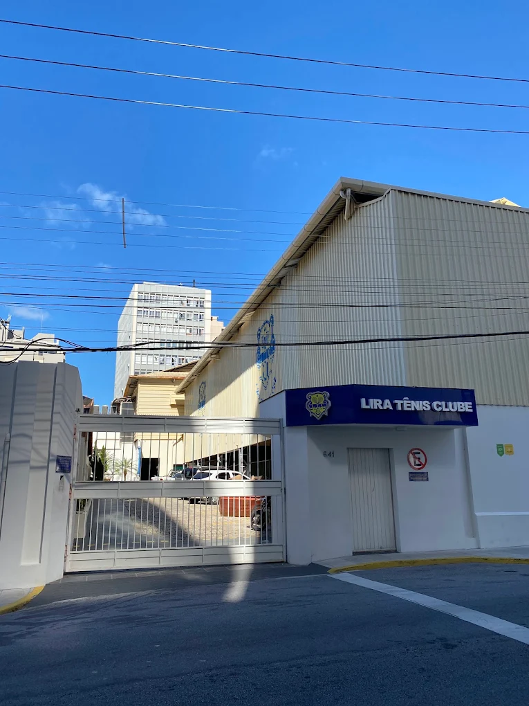 lira tenis clube